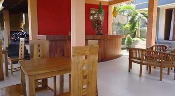 Terrace Ampels
