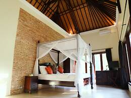 Bondalem Beach Club