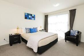 Ellena Court Motel