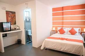 8Colors Beach House