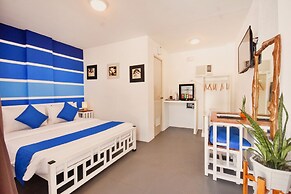 8Colors Beach House