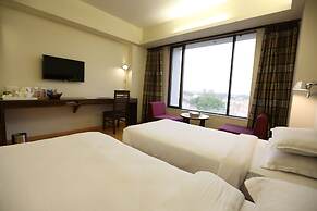 Silver Cloud Hotel & Banquets Ahmedabad
