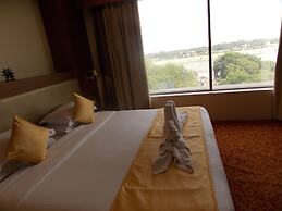 Silver Cloud Hotel & Banquets Ahmedabad