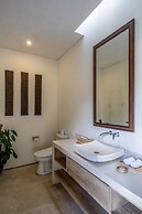 Saba Villa