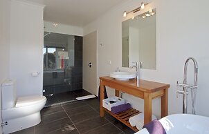 Tongariro Suites at The Rocks