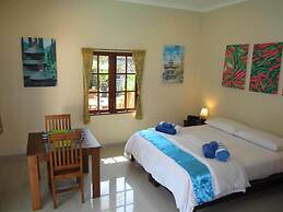 Lovina Oasis