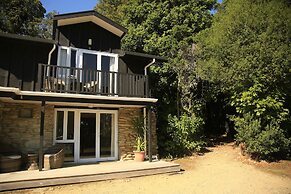 Furneaux Lodge