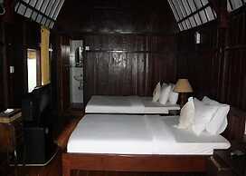 Batur Lakeside Huts