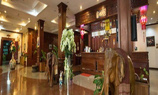 Angkham Hotel
