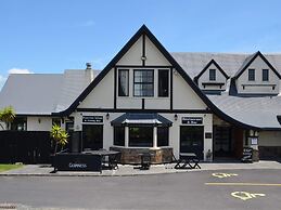 Salty Dog Inn