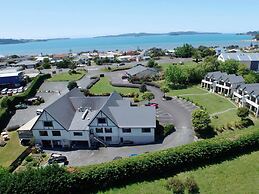 Salty Dog Inn