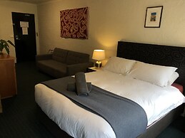 Attunga Alpine Lodge and Apartments