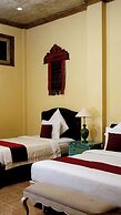 Kayu Arum Resort