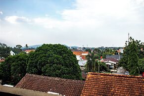 Kayu Arum Resort