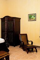 Kayu Arum Resort