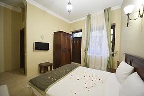 Hadrian Gate Hotel
