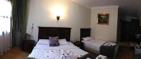 Hadrian Gate Hotel