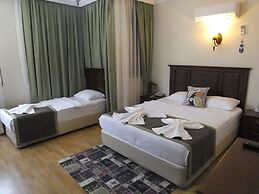 Hadrian Gate Hotel