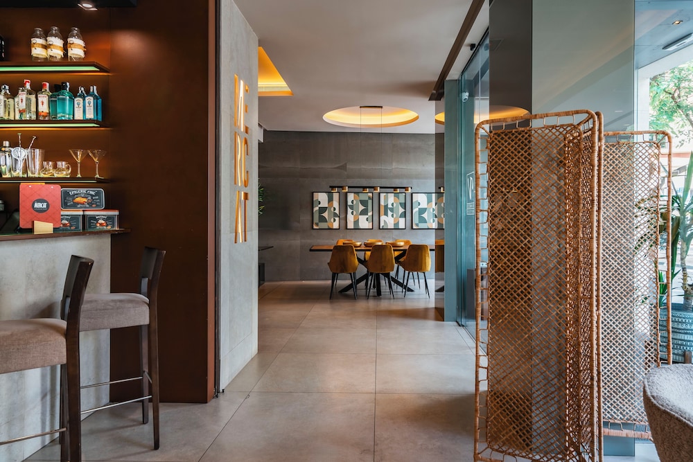 Vincci Mercat Hotel