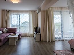 White Rock Castle Suite Hotel & SPA