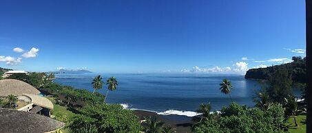 Tahiti Pearl Beach Resort