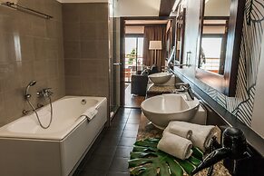 Tahiti Pearl Beach Resort