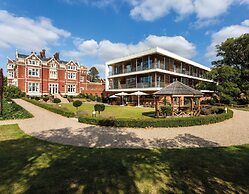 Wivenhoe House Hotel