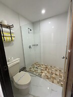 Arecibo Inn