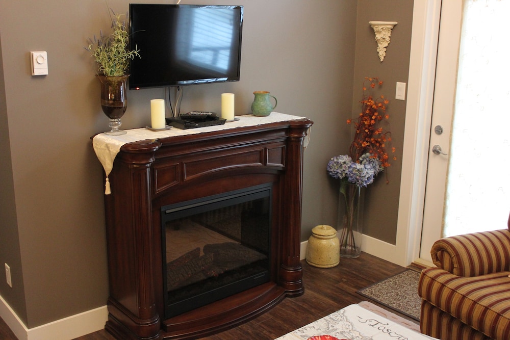 Brookside Inn Boutique Hotel