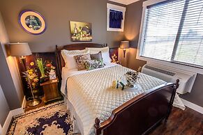 Brookside Inn Boutique Hotel
