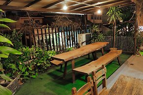Rain Forest Hotel