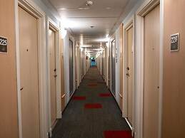 Ibis Pilar