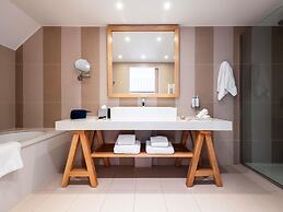 Mercure Maintenon