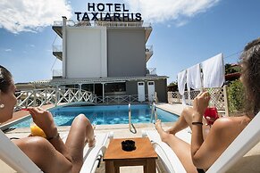 Hotel Taxiarhis
