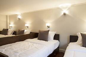 Golden Mountain Hostel