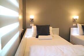 Golden Mountain Hostel