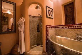 Riad Hikaya