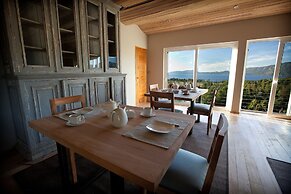 Lake Lodge