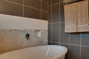 Ilanda Guest House