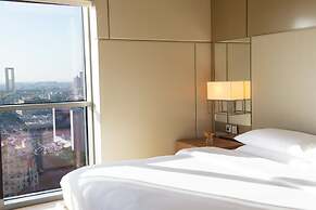 Hyatt Regency Dubai Creek Heights