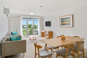 MainStay Suites Williamstown