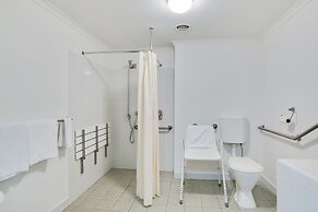 MainStay Suites Williamstown