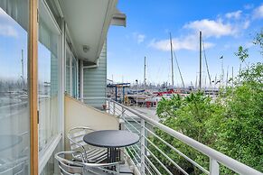 MainStay Suites Williamstown