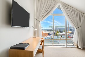 MainStay Suites Williamstown