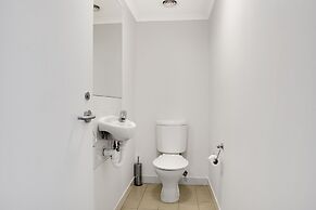 MainStay Suites Williamstown