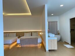 Tonsak Resort