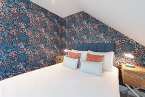 Somerset House Hotel & Restaurant