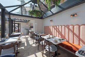 Somerset House Hotel & Restaurant