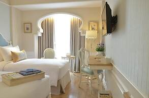 Noor Hotel
