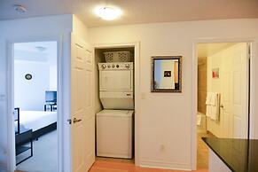 Maplewood Suites - Square One